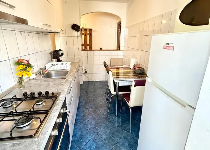 Berzei Astra - Rise Apartament Braszów